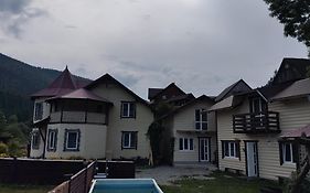 Гостинний двір у Ангеліни
